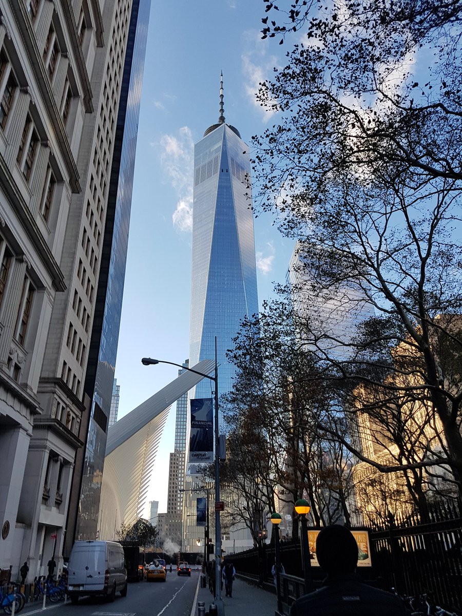 Loufe12's tweet photo. @DailyPicTheme2 One World Trade Centre #Everythinginfocus #DailyPictureTheme https://t.co/UfNLzKByER