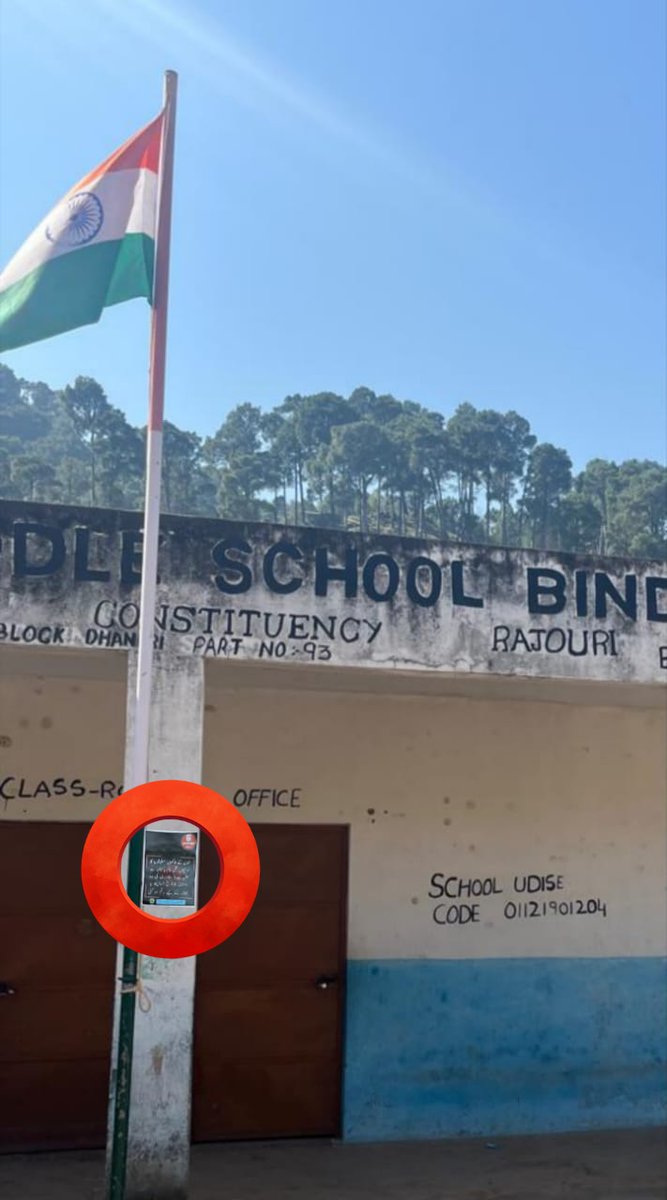 isb_vibe's tweet image. Posters of 6 November Shuhada Day emerge all across Indian illegally occupied Jammu &amp;amp; Kashmir in the memory of thousands of Kashmiris martyred by RSS.