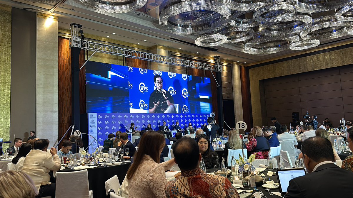 SITREPph's tweet photo. At 19:58 PHT Chair Brad Glosserman ask about the presence of outside powers in the SEA like Europe, Canada, or Australia. @wps_ph 

#ManilaDialogue
#SitrepPH
#WPS https://t.co/kdPD7j0V0o