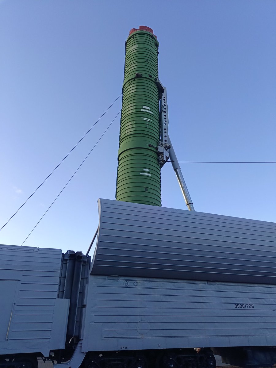 Хохлы, вам пизда! Я зарядил!