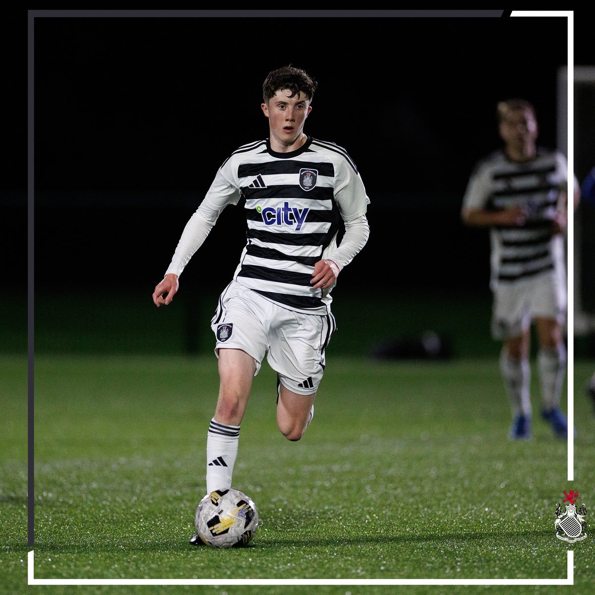 A hard fought game last night between <a href="/queensparkfc/">Queen's Park FC</a>  19s and <a href="/MontroseFC/">Montrose FC</a>  19s at Lochinch with <a href="/queensparkfc/">Queen's Park FC</a>  coming out on top.  📷 now on my website ➡️ tinyurl.com/28kf2a9d