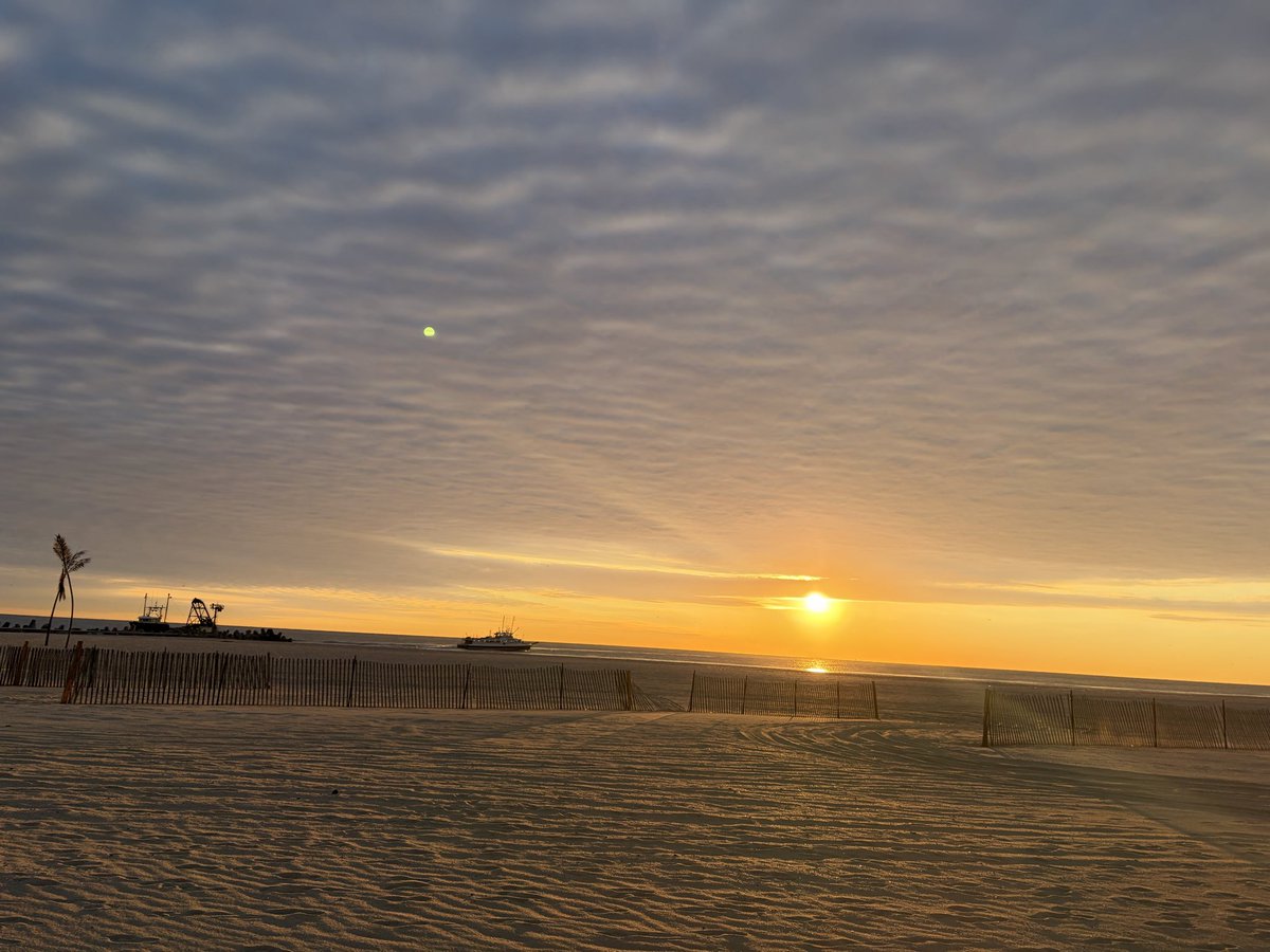 AlwaysReadyLife's tweet image. Morning run with my daughter