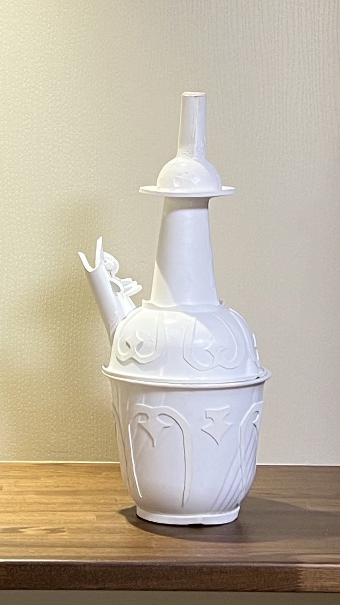 小説版ガンダムで「北宋の白磁の水差し」という記述がありました！小説