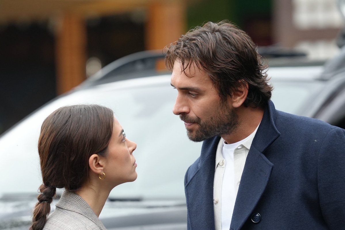 Bir yanda #orel bir yanda #esdil