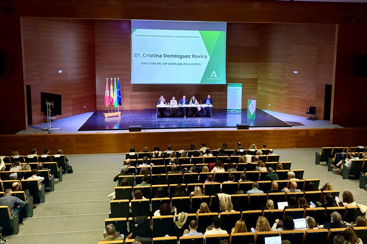 👨‍🏫 El viceconsejero, Pablo Quesada, ha presidido hoy la ▶️ 𝐉𝐨𝐫𝐧𝐚𝐝𝐚 𝐑𝐞𝐠𝐢𝐨𝐧𝐚𝐥 𝐝𝐞 𝐥nspección Educativa de Andalucía sobre aspectos clave en Formación Profesional y Atención a la Diversidad, organizada por el <a href="/cepcastilleja/">CEP Castilleja</a> junto a la <a href="/IEAndalucia/">Inspección Educativa</a>.