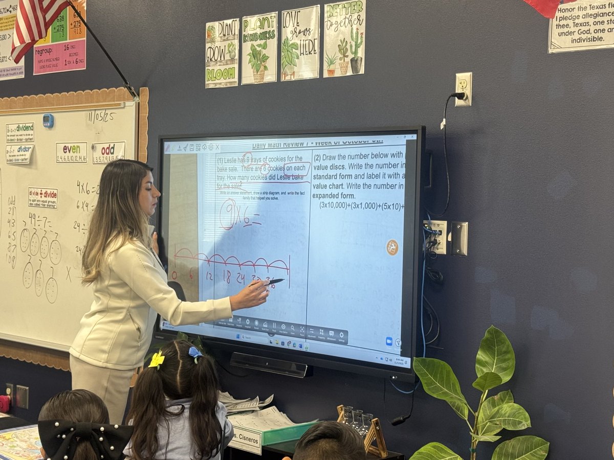 DrSDHoward's tweet image. Content-rich environment, strong instruction, and excellent engagement in Ms. Jauregui’s bilingual class at Fasken Elementary! #StudentExperience