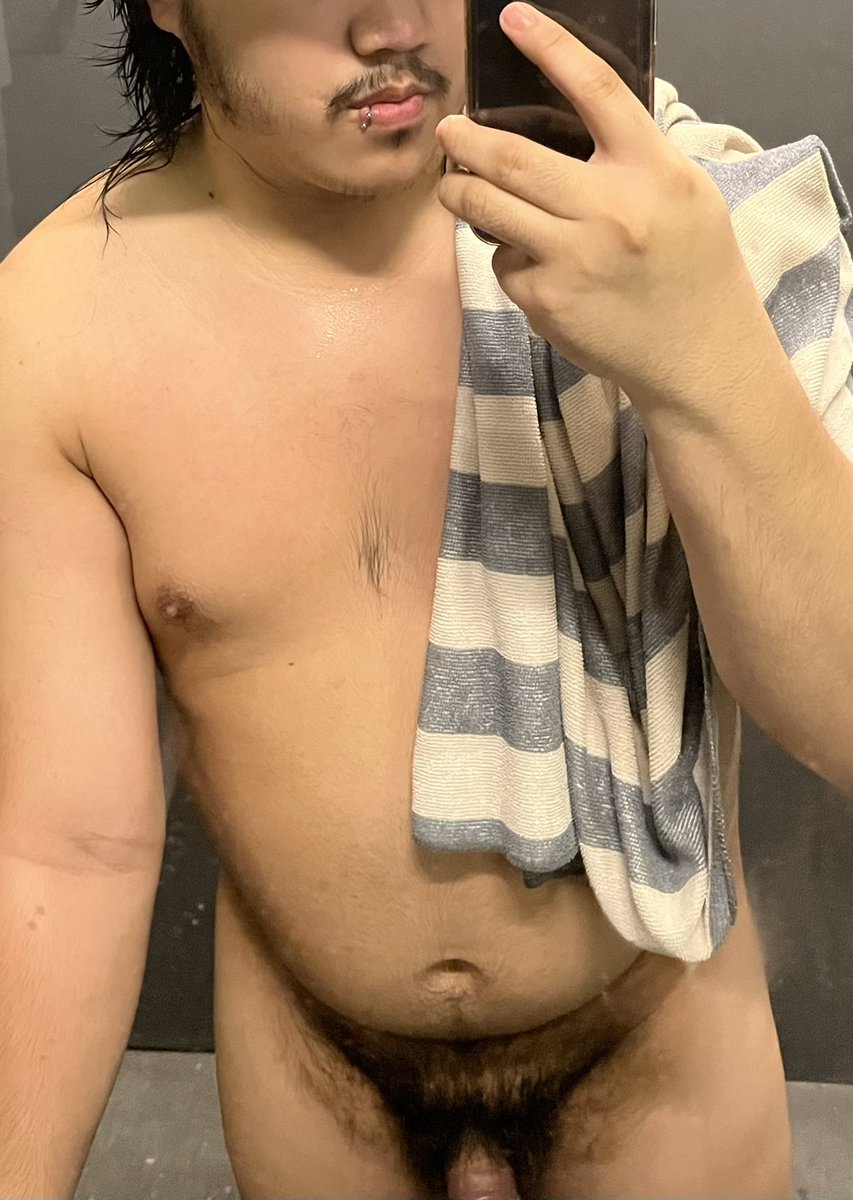 sailr_goon's tweet photo. Haven’t posted here for a while 

Might delete once body dysmorphia kick in https://t.co/CqTWCloJ1J