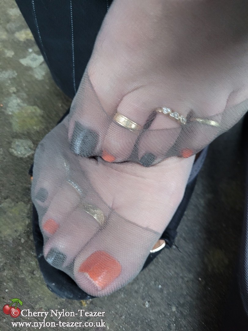 nylonteazer's tweet photo. A cheeky little toe peek preview at the offices today! Firecracker Toes in Hose for Bonfire Night.