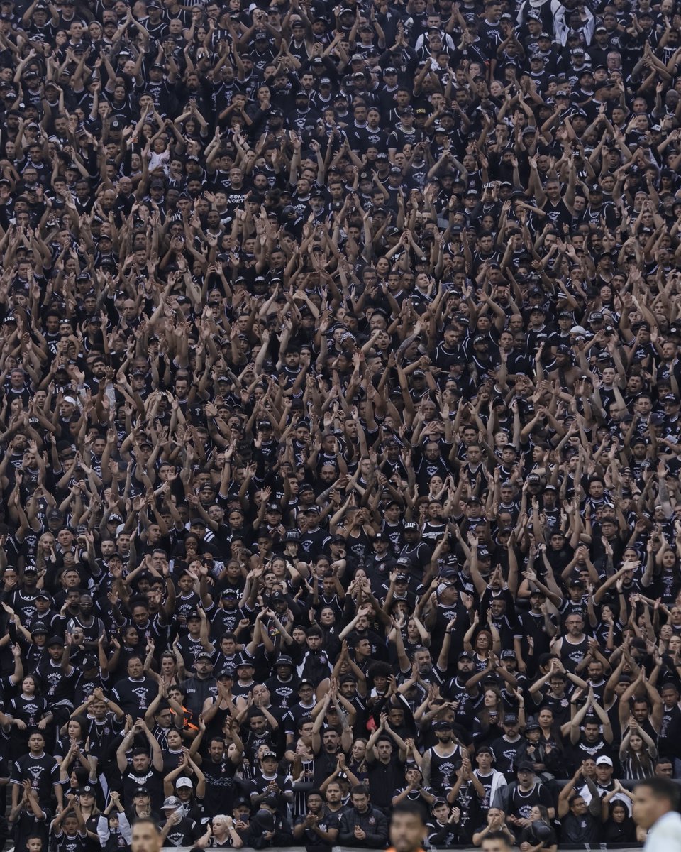 Corinthians's tweet image. 🎶 CORINTHIANS MINHA VIIIIDAAAAA, CORINTHIANS MINHA HISTÓÓÓÓÓÓRIAAAAA, CORINTHIANS MEU AMOOOOOOOOOOORRRRRR!!! 🎶

📸 José Manoel Idalgo / Corinthians

#RBBxSCCP
#VaiCorinthians