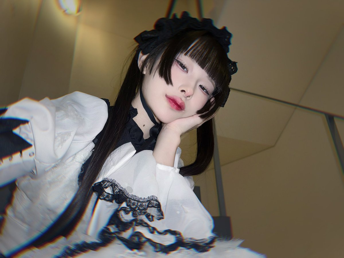 キキちゃん キティちゃん🎀🩷 Tops @jouetie_official Skirt