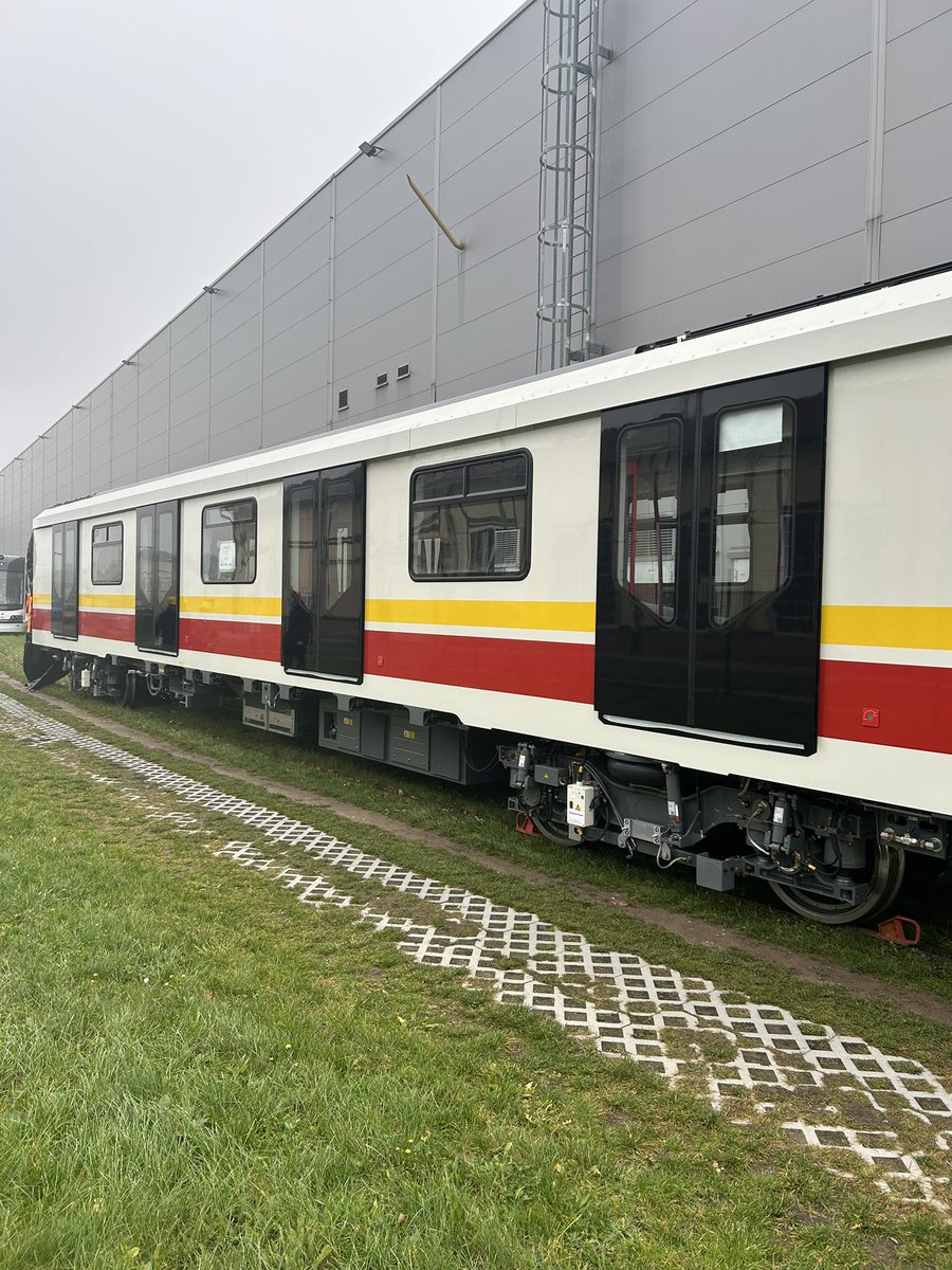 Dziś zwiedzanie fabryki Skoda Group w Pilźnie. Tu powstały wagony metra dla Warszawy. Te dla Sofii wyglądają zresztą znajomo