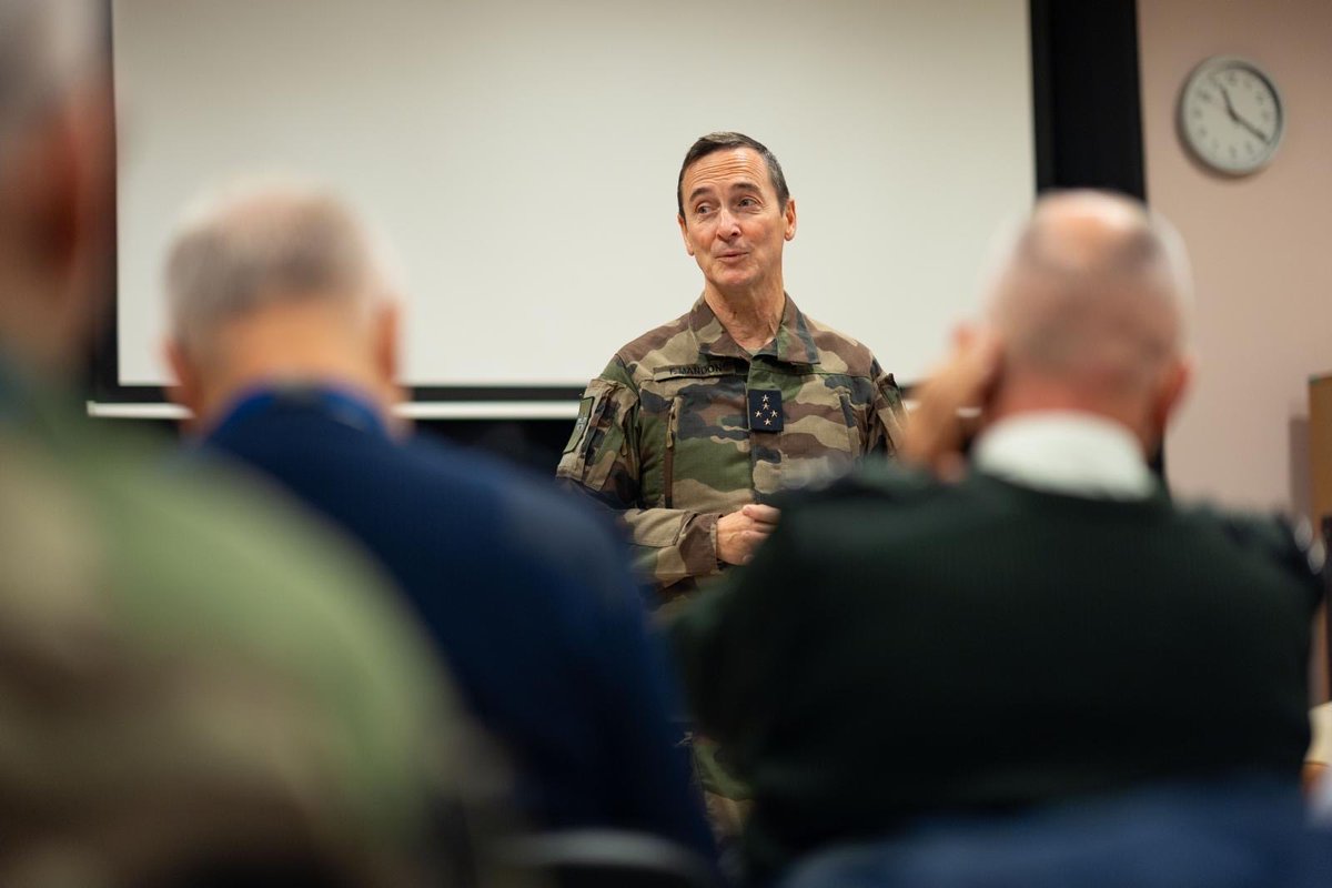 📍Mons (Belgique) | Honoré par l’accueil du général Alexus Grynkewich, commandant suprême des forces alliées en Europe (SACEUR) au quartier général européen de l’OTAN (<a href="/SHAPE_NATO/">SHAPE - NATO Allied Command Operations</a> ). 

Échanges sur le contexte stratégique en Europe, le soutien indispensable à l'Ukraine et la