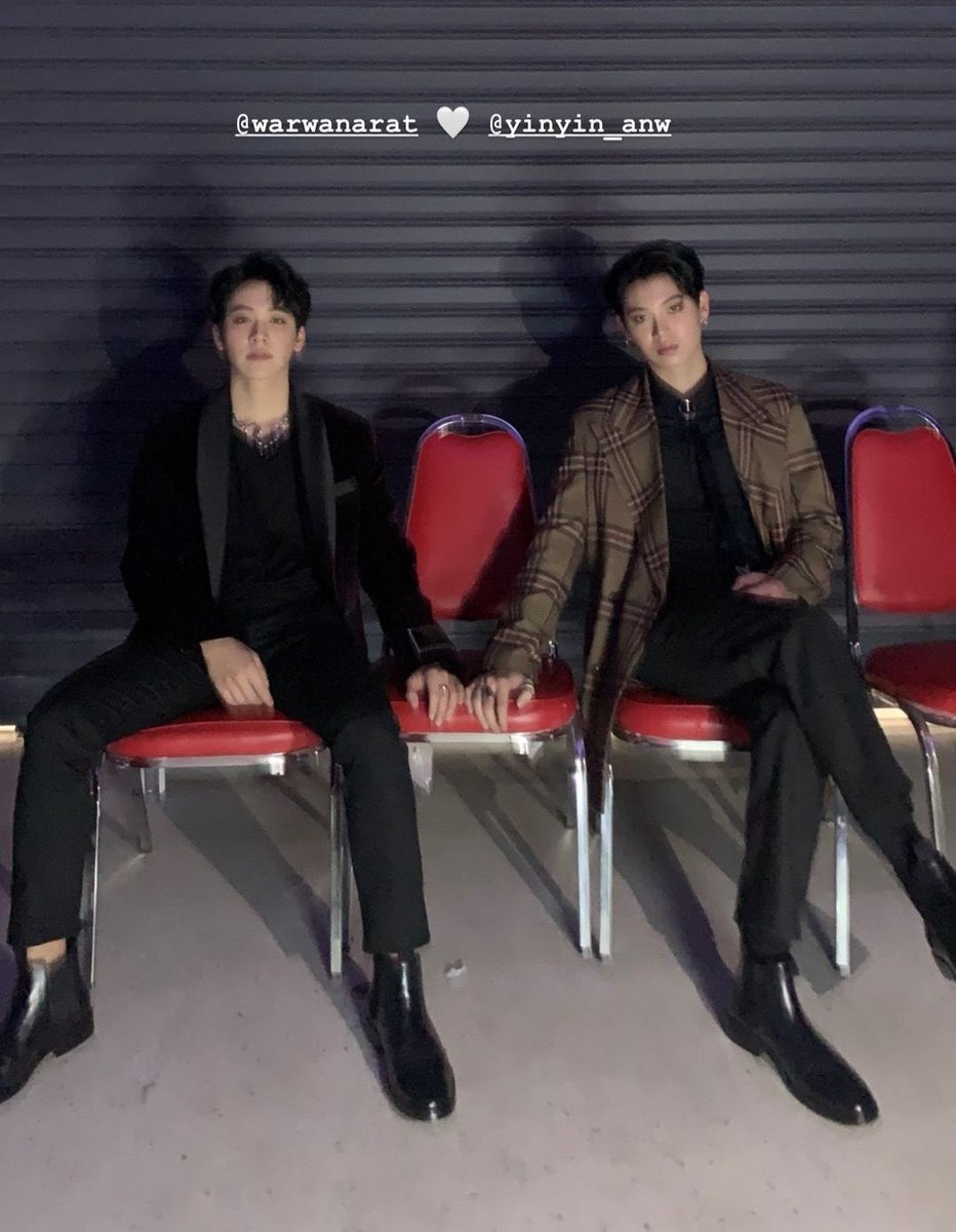 Smile_theday's tweet image. ขอบคุณหยิ่นวอร์ที่ยังอยู่ด้วยกันไม่ไปไหน

กลรักรุ่นพี่                                 ที่รักสารวัตรเธียร์