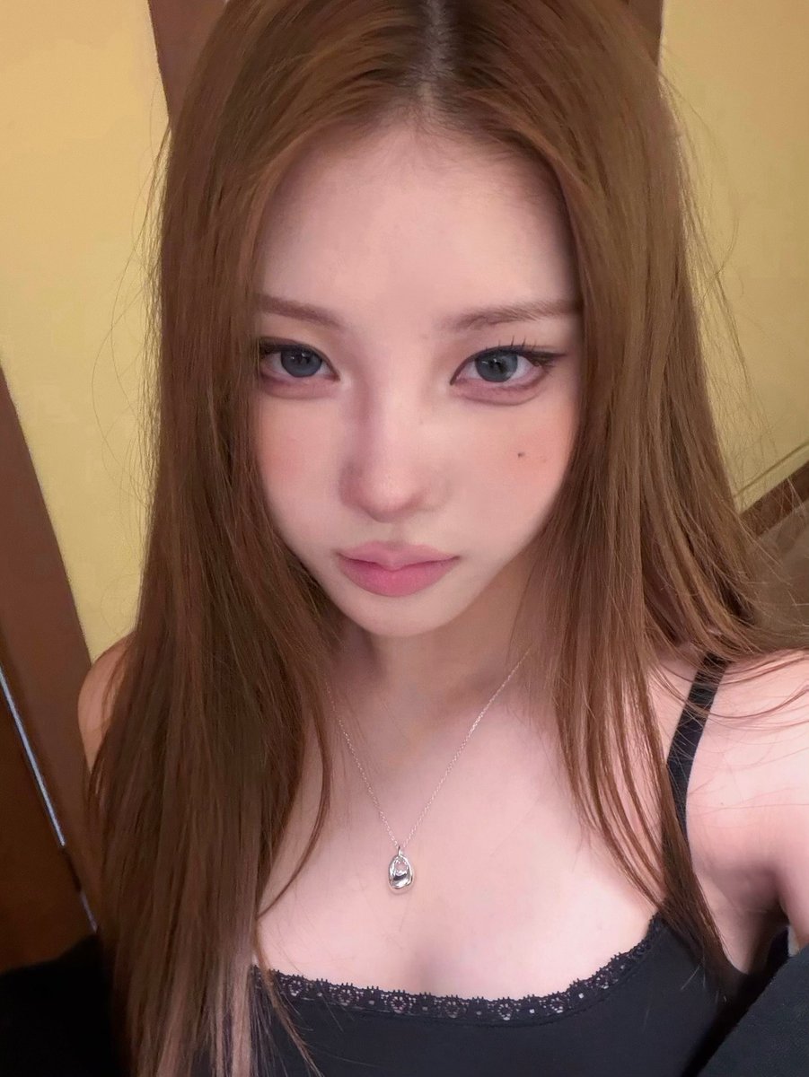 hourly chaein tweet media