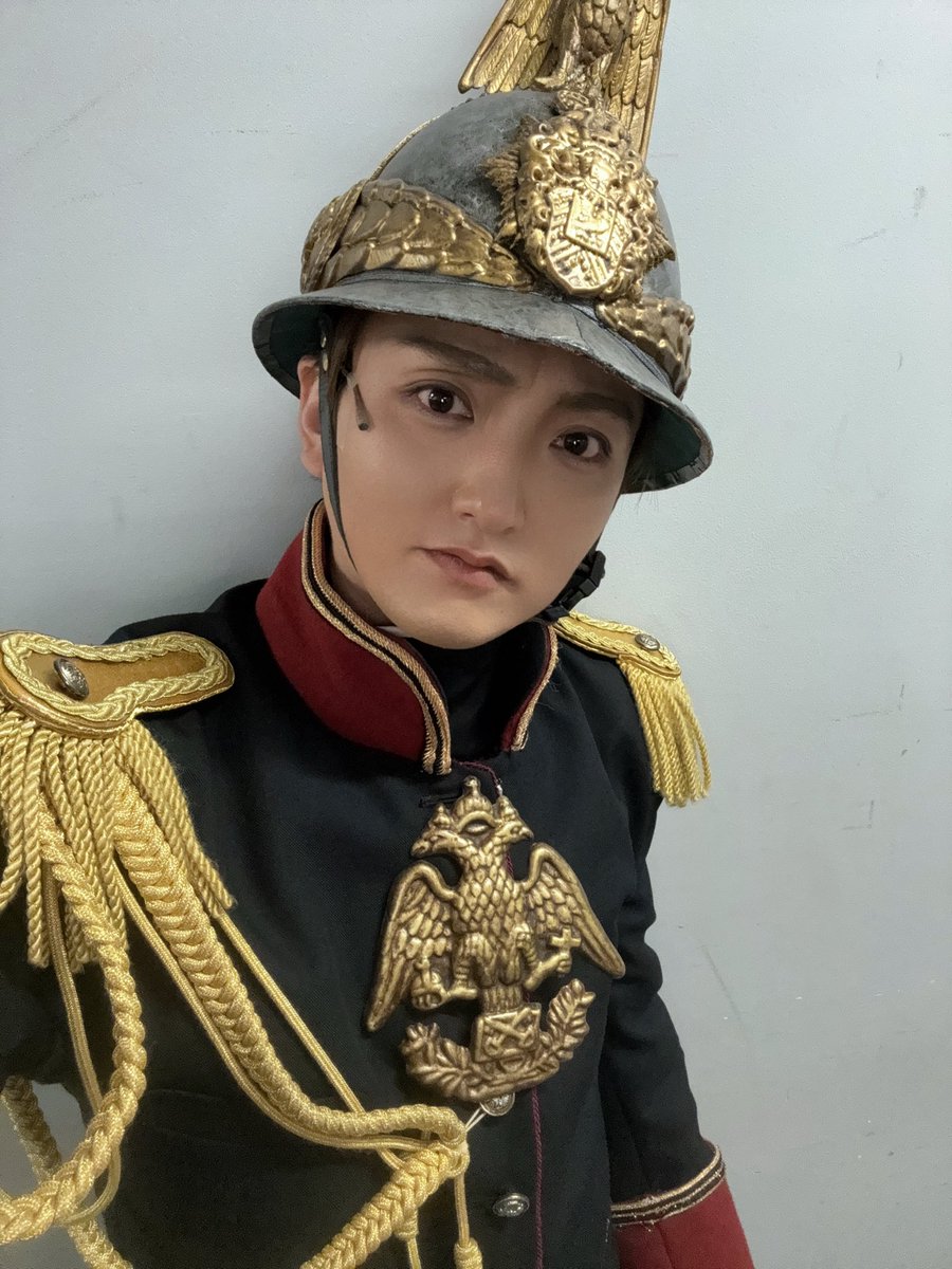 YUKI_SASAKI_67's tweet photo. #エリザベート 34 公演目
ご観劇いただきありがとうございました！✨

今日はとあるシーンでの衣装📸😊
最高な歓声を拍手をありがとうございました！！

#シュテファン https://t.co/SLxaEyRzPK