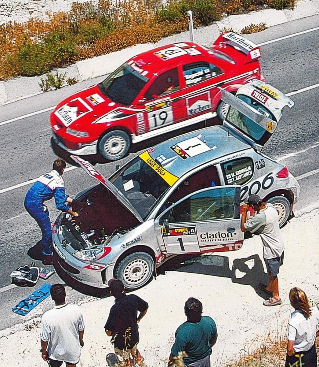 VINTAGE (@carsighting) on Twitter photo 