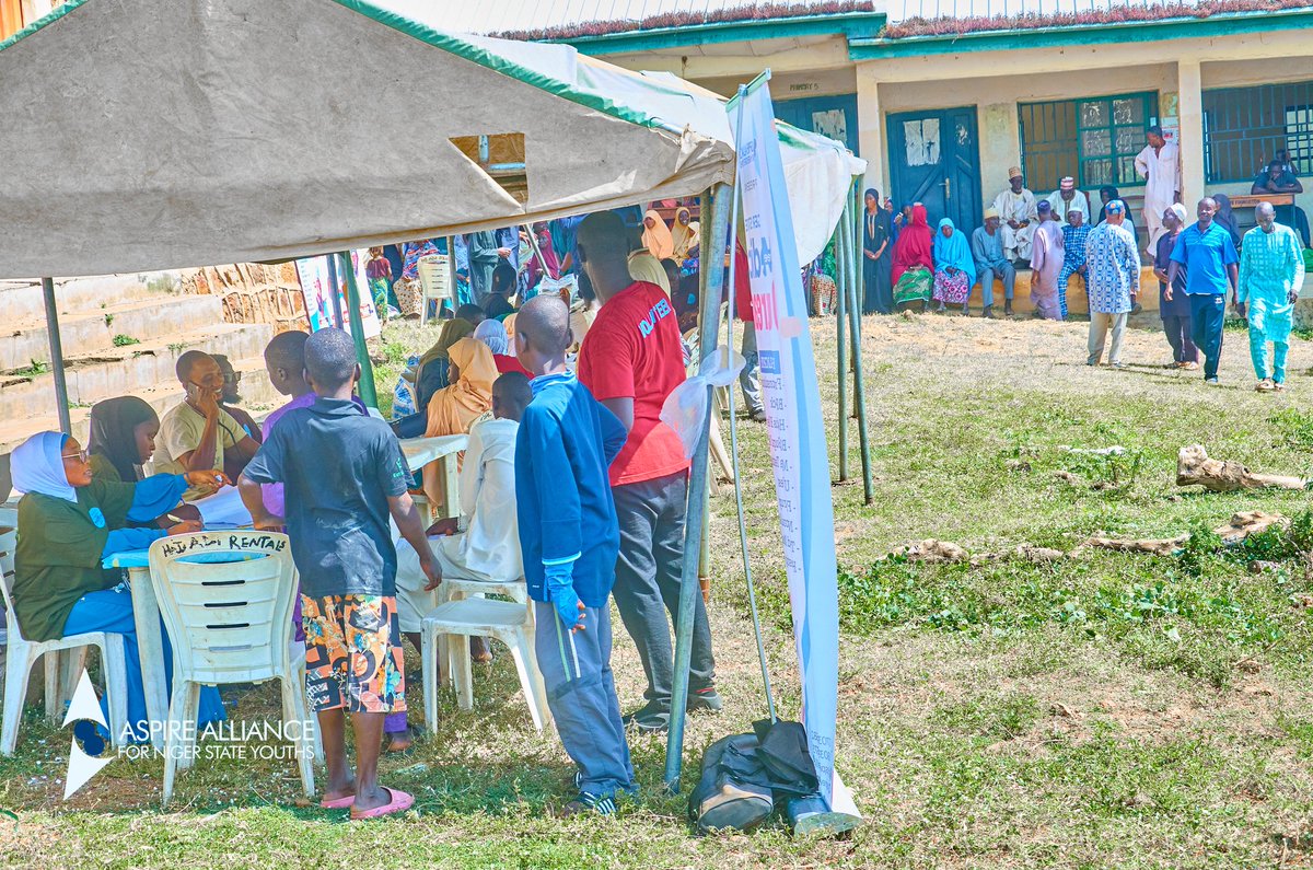 HASPhD's tweet photo. Today in Muye, @aspirealliances in collaboration with @MP_Muye took vital healthcare closer to the people, ranging from general medical checkups, including blood pressure monitoring, hepatitis, malaria, ulcer and diabetes screenings. All in an attempt to serve beyond the clinics and to ensure that communities have access to equitable preventive care and health education.

With our outreaches, we will continue to reach out to more areas, promoting wellness and saving lives.

#NigerStateFreeMedicalOutreach2025 #YourHealthOurPriority