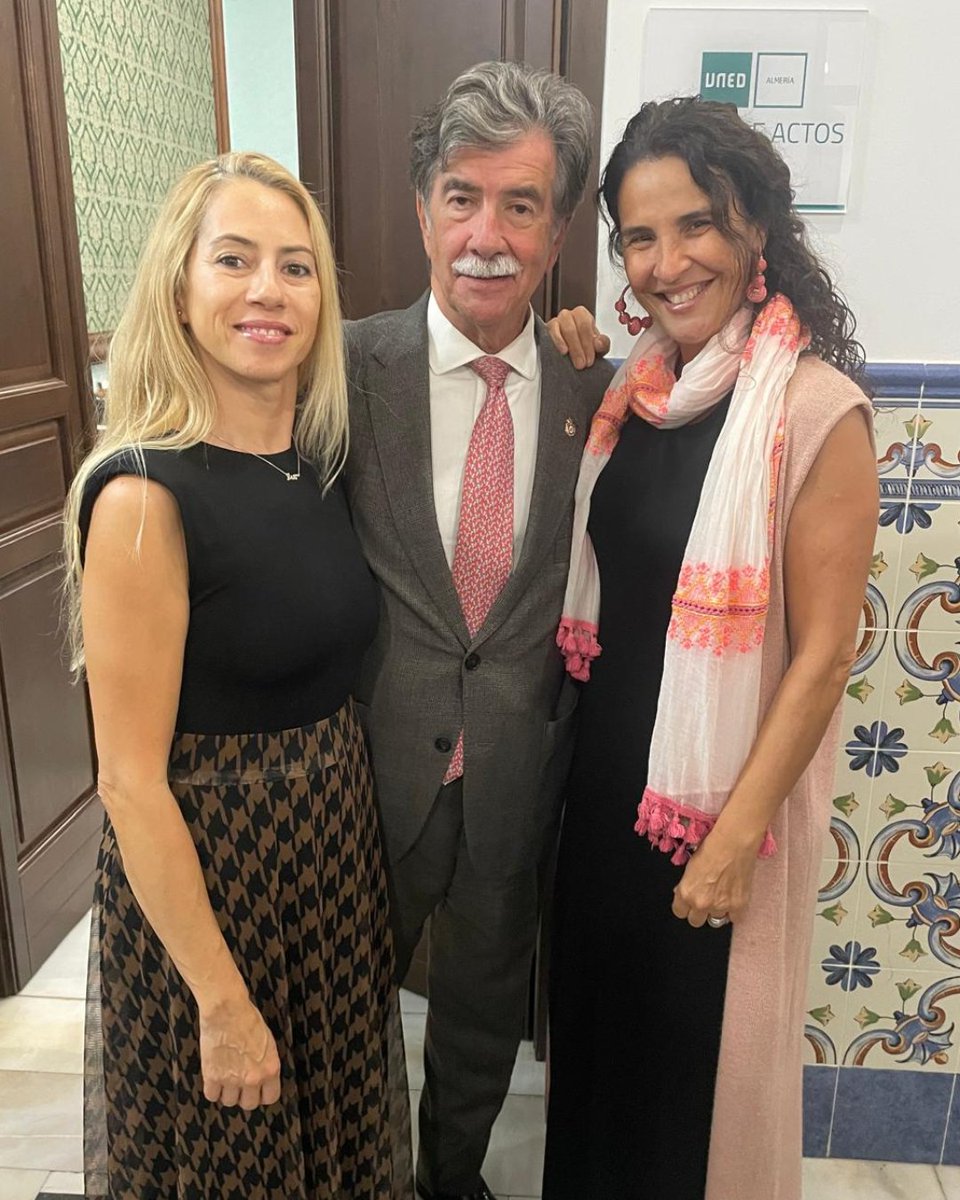 ph_almeria's tweet photo. 🎓 Comienza un nuevo curso en la UNED Almería. El pasado 29 de octubre asistimos al acto inaugural del nuevo curso académico de la UNED Almería.

🧡 Educación, valores y esperanza para construir un futuro mejor. https://t.co/iniZapEBNK