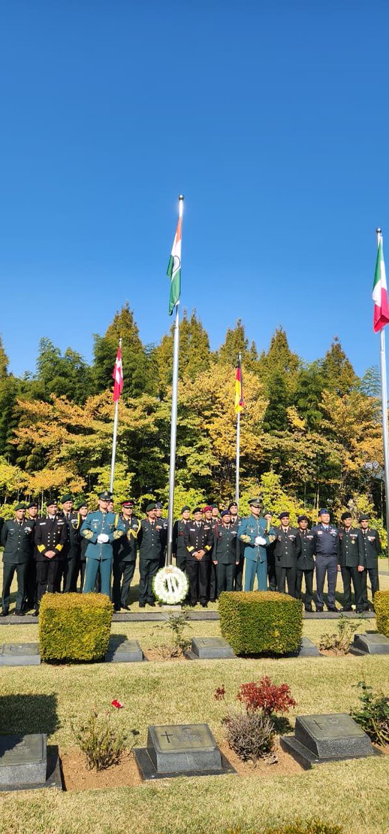 ia_awc's tweet image. Strengthening India–Republic of Korea defence cooperation 🇮🇳🇰🇷  
#AWC Delegation paid homage at the United Nations Memorial Cemetery, honouring the supreme sacrifice of heroes who participated in the Korean War.  
@adgpi @artrac_ia ⁦@SpokespersonMoD⁩