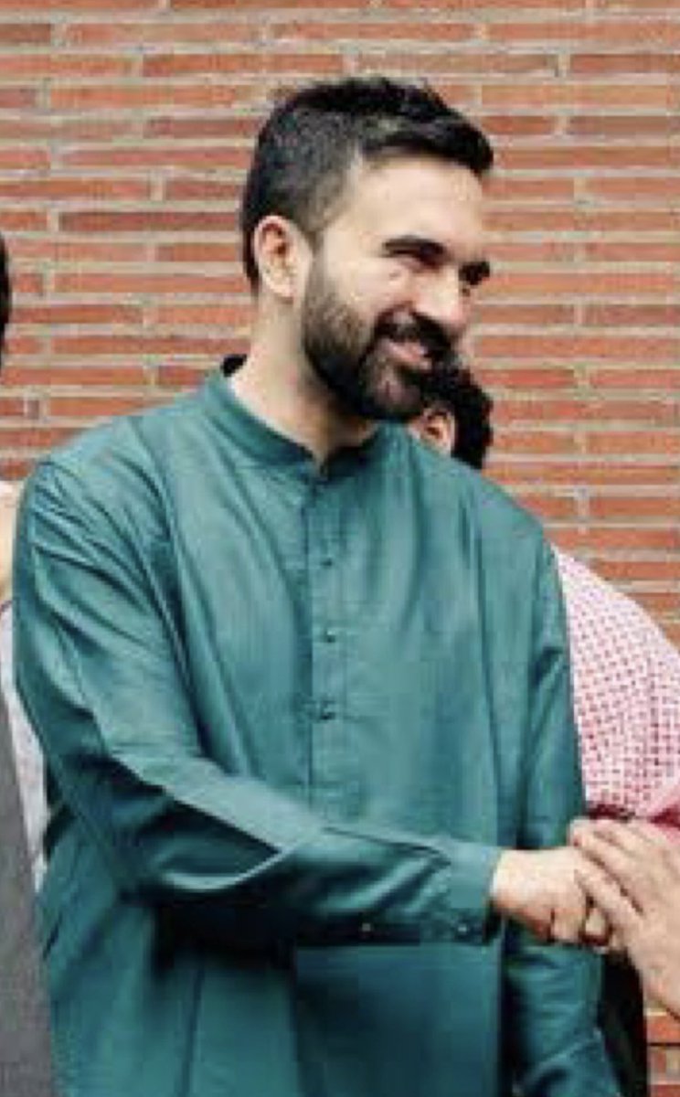 🇺🇸🗽New Yorkers, meet your new mayor: Zohran Mamdani. Congrats on the bold pick! 😏 
We warned you, but history’s lessons are apparently optional. Buckle up: the real adventure starts now. You’ll live it, learn it, then whisper, “What were we thinking?” Enjoy the honeymoon while