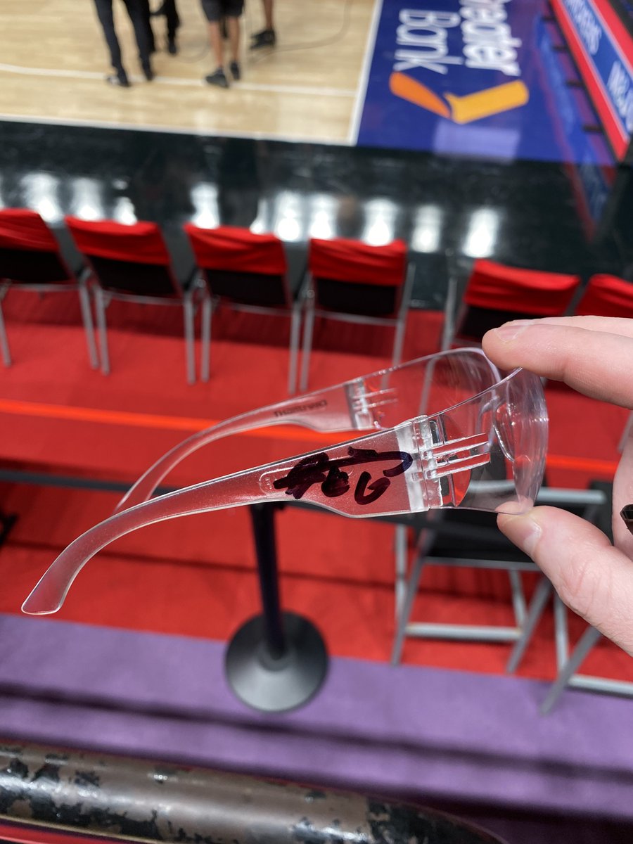 BigShotRobD's tweet image. With Hickey running the point, the Hawks look like a totally different team and back to championship form! Had to rock the goggles at the game and get them signed 😎😂 
Everyone needs to come and witness the MVP - McGee in person before it’s too late 🔥