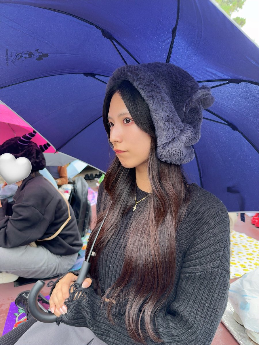 yurika_8h's tweet image. パーク行ったら風邪治るかな🤧
もう拗らせて1週間経つのに🤧