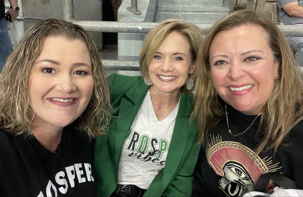 Mrs. Villanueva tweet media