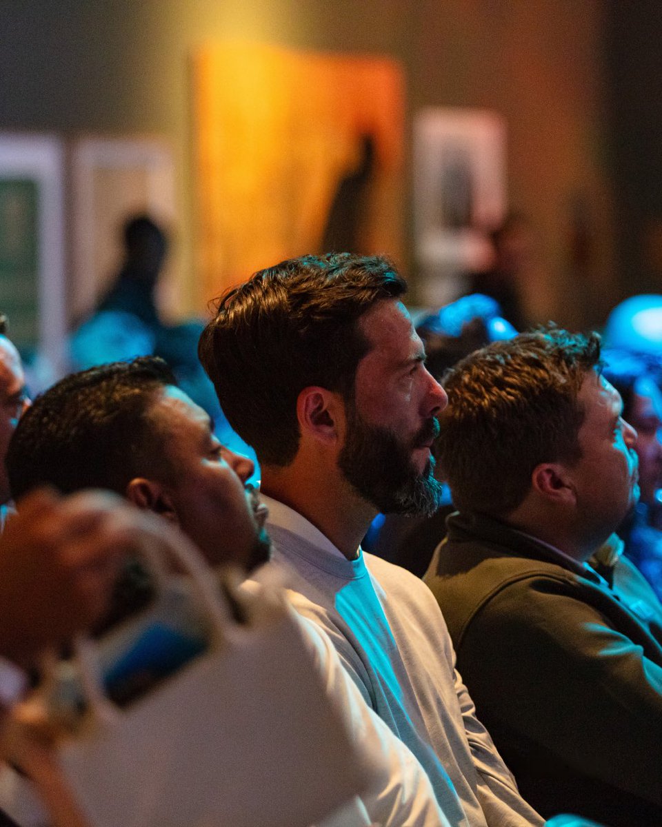 MSCSPORTS_SA's tweet photo. Where technology took the stage - and creativity led the encore.
At Telkom Classics On Turf, Mscsports helped turn innovation into an unforgettable live experience.
Composed in real time by AI. 

#Mscsports #Telkom #ClassicsOnTurf #InnovationInHarmony https://t.co/KqbKI0HjUt