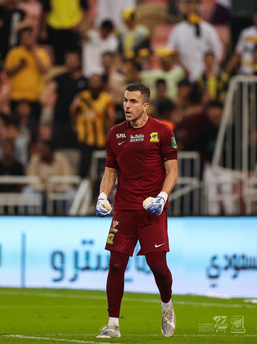 عمرو tweet media