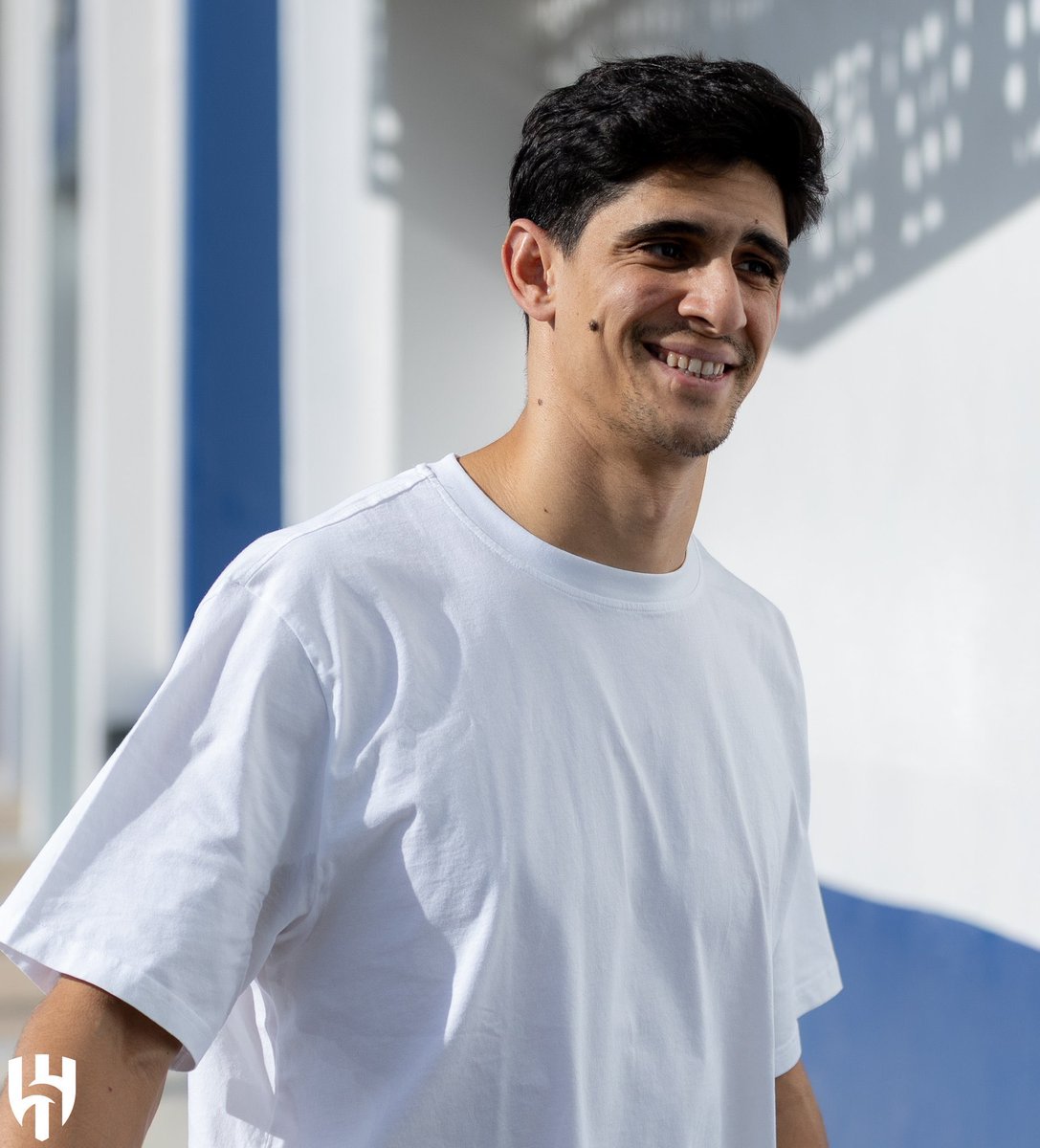 عمرو tweet media