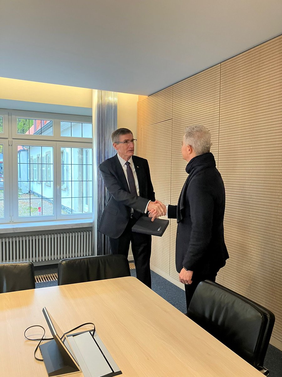 Australian Embassy, Brussels tweet media