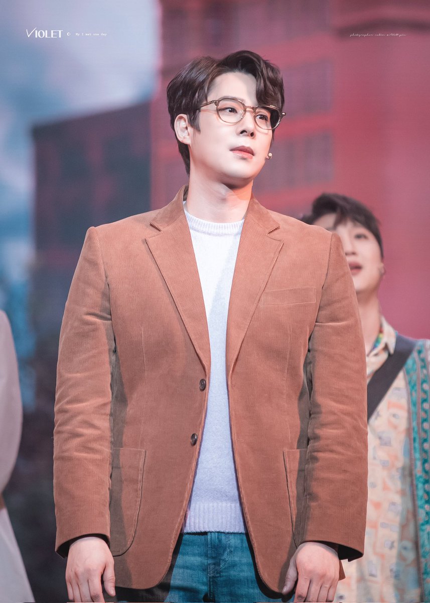 내가 애착대상을 잃어버린 것 같음................
누군갈 찾으시는 것 같은데
저는 님을 찾고있어요.............
너무 충격적이야
아니
왜 놀라는지는 제 헤더를 보시면 압니다
갤러리에도 있을거예요