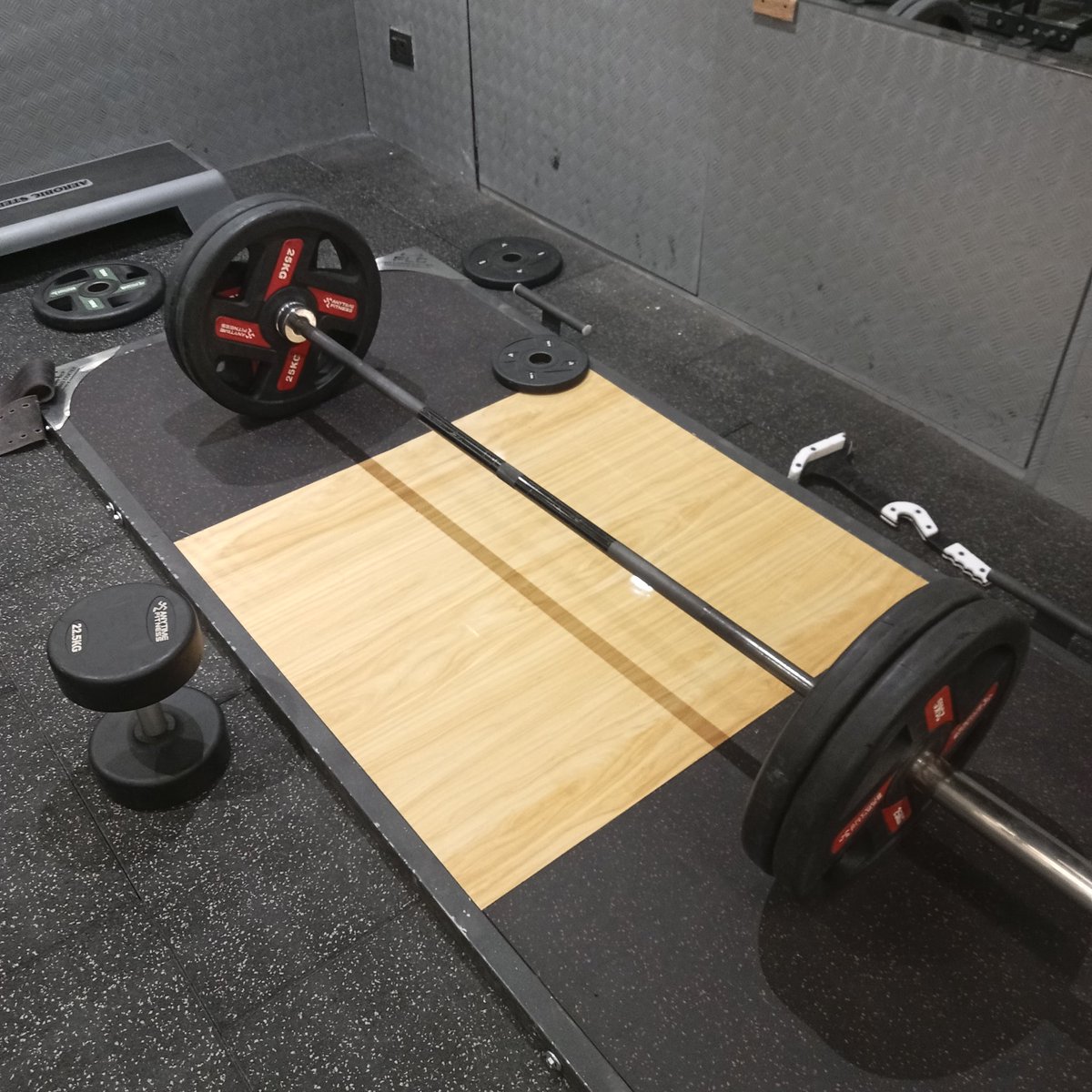 Deadlifting again.... This time with heeyup draaivv