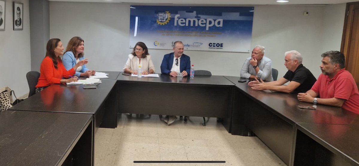 Hace unos días nos reunimos con <a href="/FEMEPA_LP/">Femepa</a> para hablar de emprendimiento, empleo y apoyo a los autónomos. 👥

Escuchar al tejido empresarial es clave para impulsar oportunidades, simplificar trámites y defender a quienes generan riqueza y trabajo en nuestra ciudad.