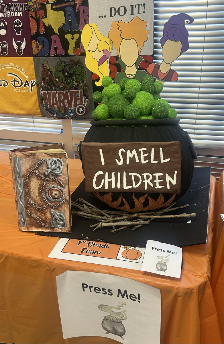 Jones46Sheri's tweet image. And the winners of our campus-wide Disney themed pumpkin contest goes to…our creative 1st grade team! Congrats ladies! ❤️🖤StallionProud @JSES_Stallions @JSES_1stgrade @LopezprinciPAL