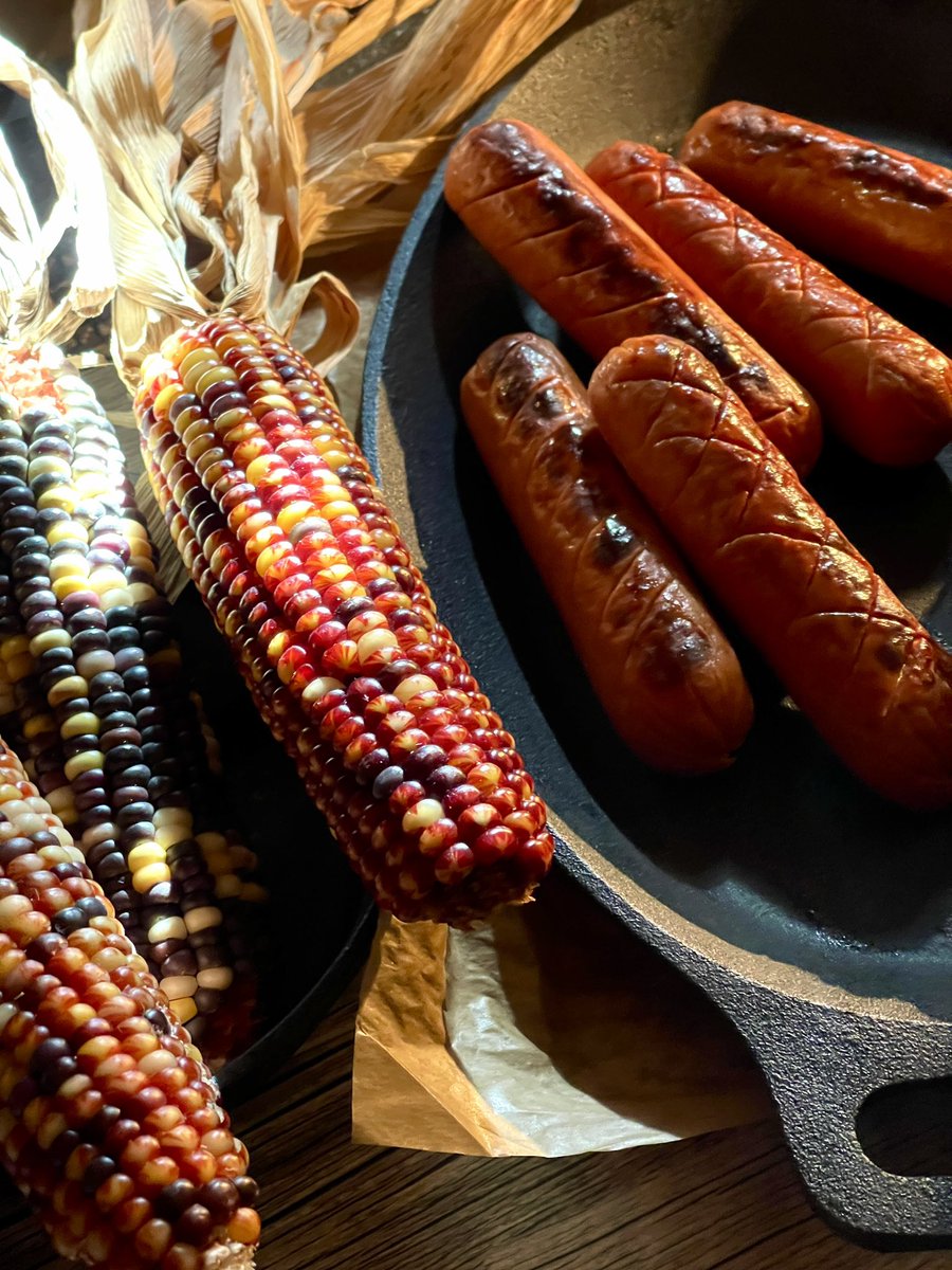 Crafted for Cravings!😋
#fallgrilling #tailgatingseason #craftsausagemakers #cincinnati