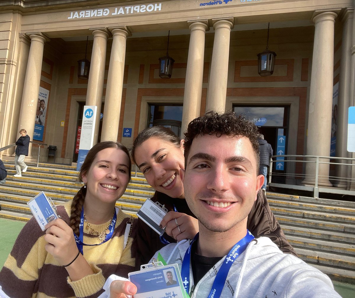 Elenabayoo_'s tweet image. Buscamos piso de 3 habitaciones en Barcelona capital (preferiblemente cerca del hospital Vall d&apos;hebron o con buena comunicación ) para entrar a vivir cuanto antes. Somos 3 enfermeros responsables, tranquilos, educados y organizados #Barcelona #pisos