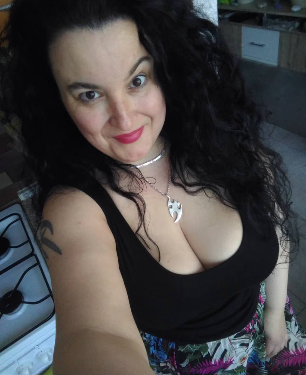 Sert siken ve yalama uzmanı olan beyler takip etsin Rt yapsın canlarım