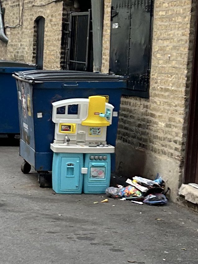 trashndgarbage's tweet image. Chicagos hottest new outdoor kitchen