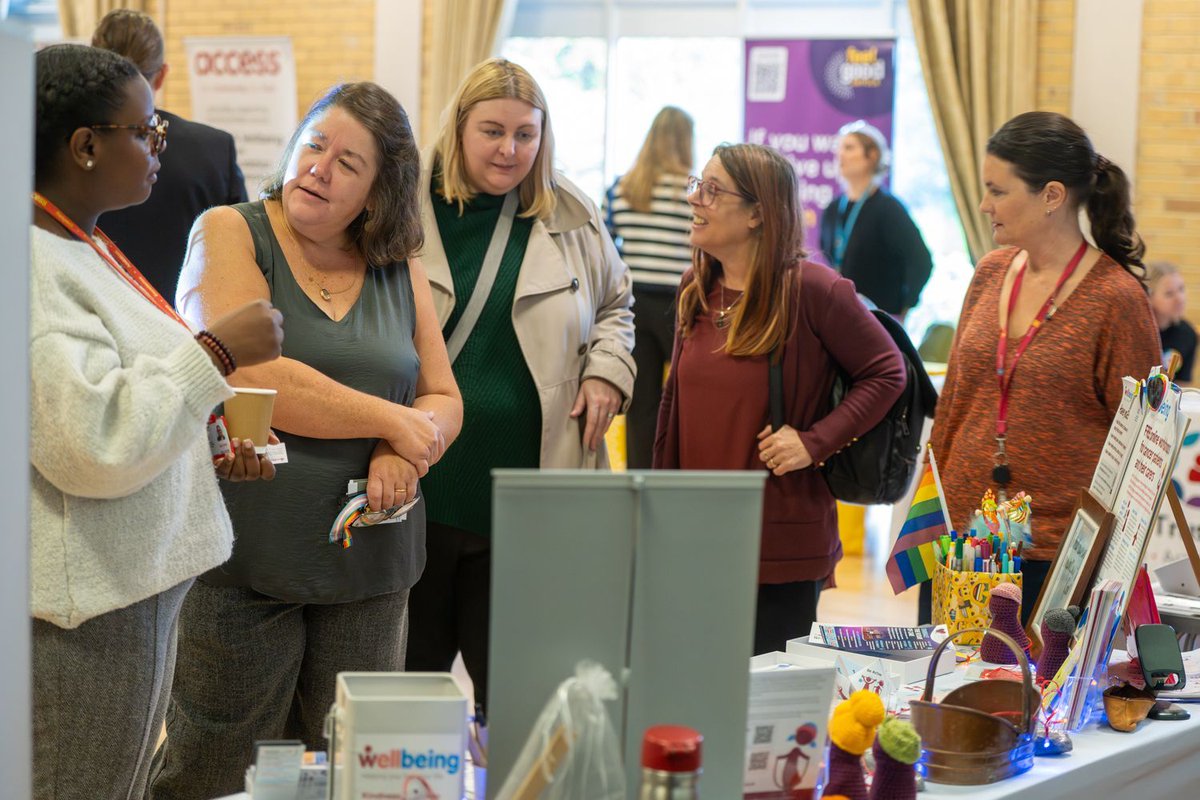 SUFmentalwealth's tweet image. ✨ #TurnBackTime to our Healthy Together Roadshow ✨ 

Huge thanks to our stallholders who braved the weather &amp;amp; to everyone who came along to explore Suffolk’s mental &amp;amp; physical health support services. You helped make the day a great success.

 #TBT #HealthyTogether