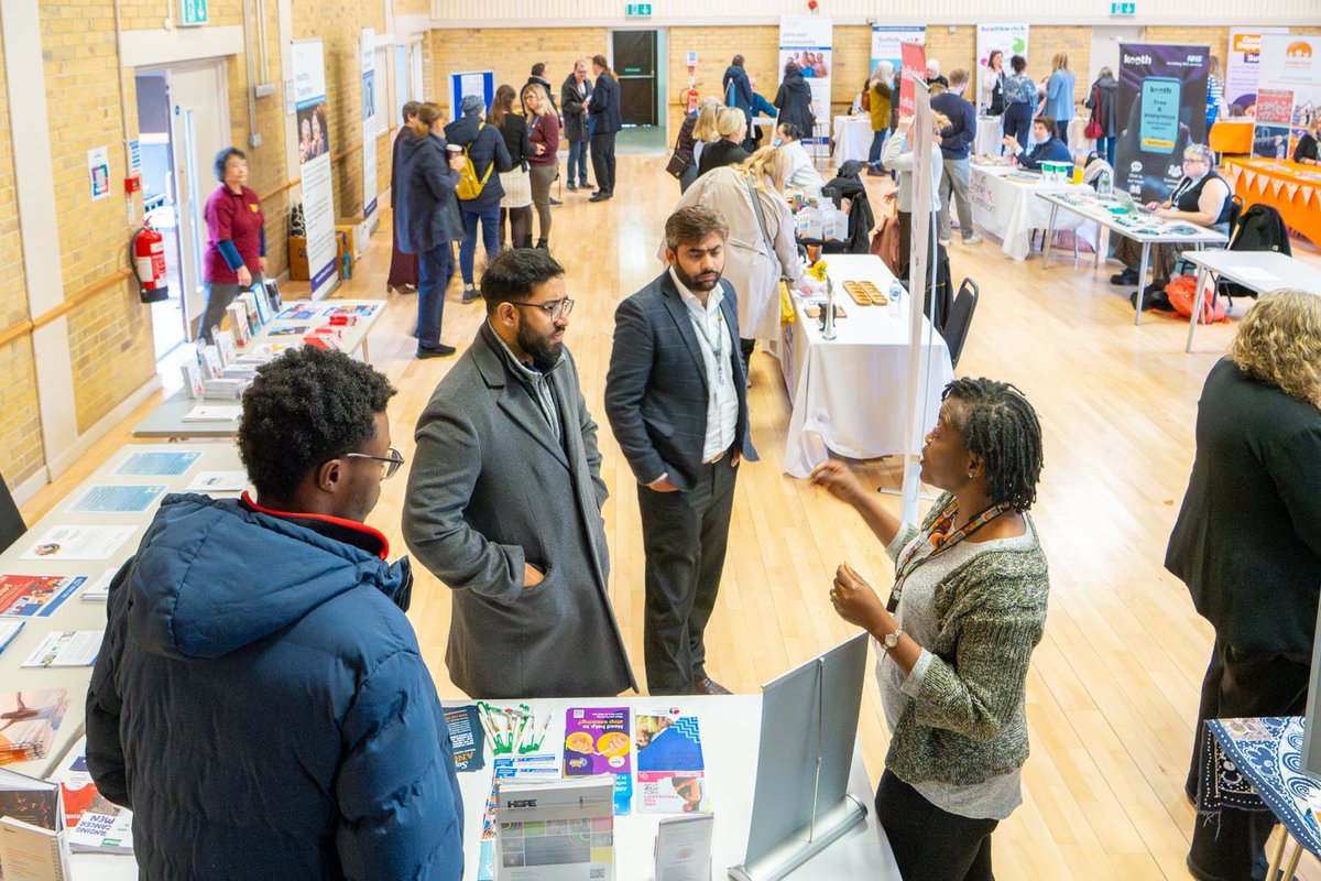 SUFmentalwealth's tweet image. ✨ #TurnBackTime to our Healthy Together Roadshow ✨ 

Huge thanks to our stallholders who braved the weather &amp;amp; to everyone who came along to explore Suffolk’s mental &amp;amp; physical health support services. You helped make the day a great success.

 #TBT #HealthyTogether