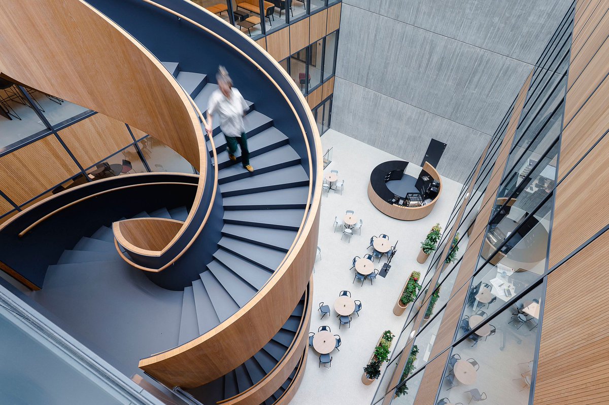 Archello's tweet image. Atelier PRO’s Adore Research &amp;amp; Diagnostics Center at Amsterdam UMC sets new standards in sustainable research architecture. 
buff.ly/7Qu2qQN 

#LowCarbonArchitecture #MaterialInnovation #SustainableDesign