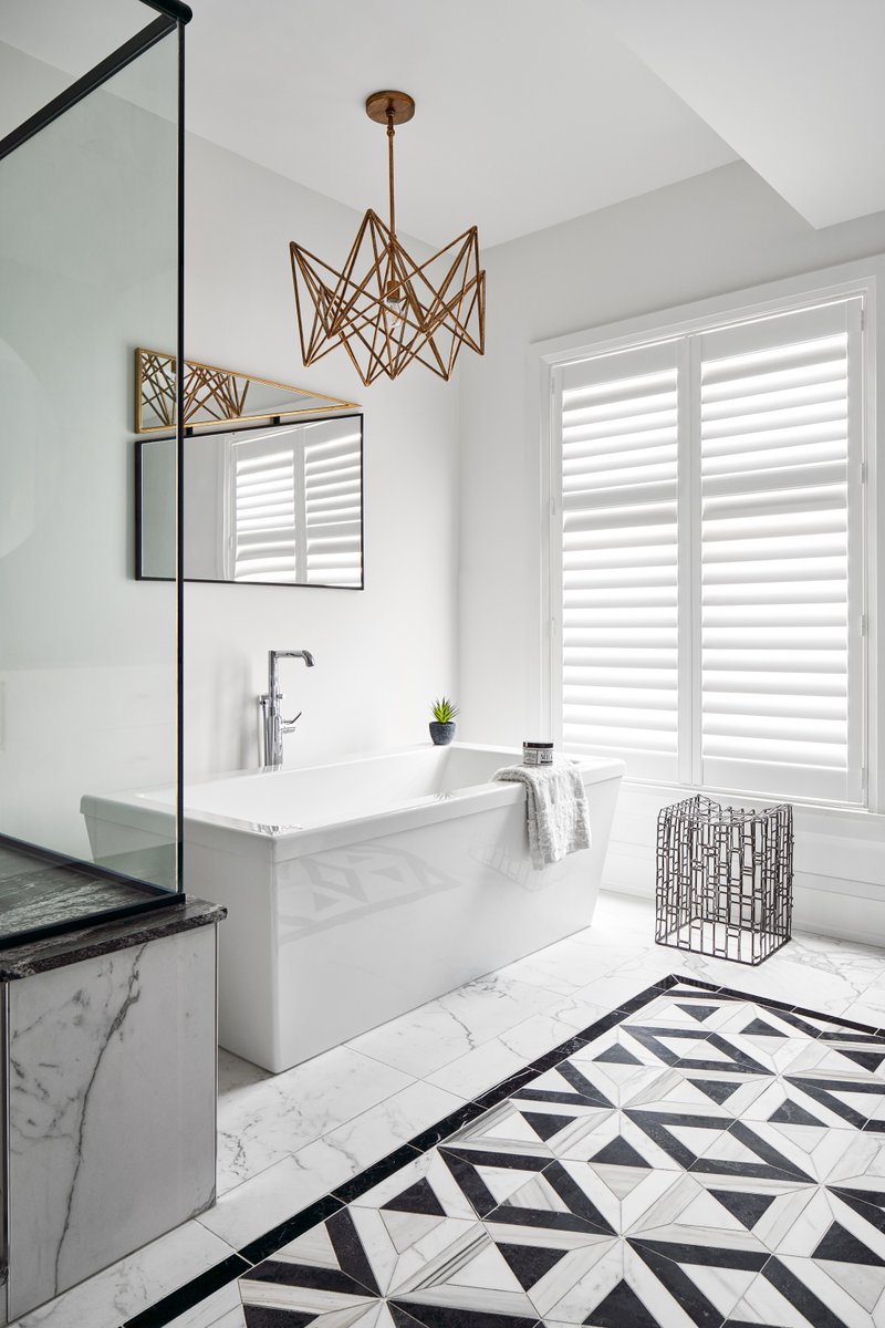 AstroDesign_Inc's tweet image. Defined by geometry, softened by light — a space that turns everyday rituals into quiet indulgence.
✨ Explore our projects and start yours →  astrodesigninc.com/gallery.html

#AstroDesignInc #DesignBeyondTime #EditorialInspiration #EnsuiteGoals #RefinedLiving #DesignThatFeels