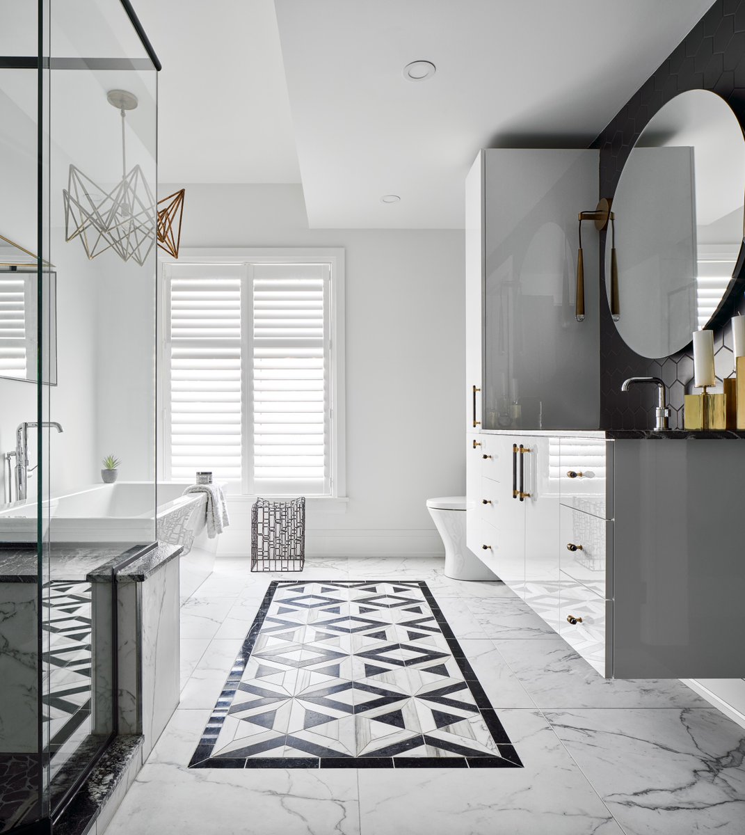 AstroDesign_Inc's tweet image. Defined by geometry, softened by light — a space that turns everyday rituals into quiet indulgence.
✨ Explore our projects and start yours →  astrodesigninc.com/gallery.html

#AstroDesignInc #DesignBeyondTime #EditorialInspiration #EnsuiteGoals #RefinedLiving #DesignThatFeels