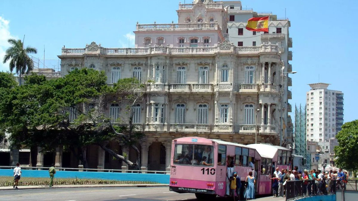 LaRegion_Int's tweet image. ❌Aluvión de críticas en redes al nuevo sistema de citas del @ConsEspLaHabana

Denuncian que el sistema DICIREG, ha generado más retrasos, errores en el envío de documentos y una atención insuficiente↩️

laregion.es/lri/emigracion…