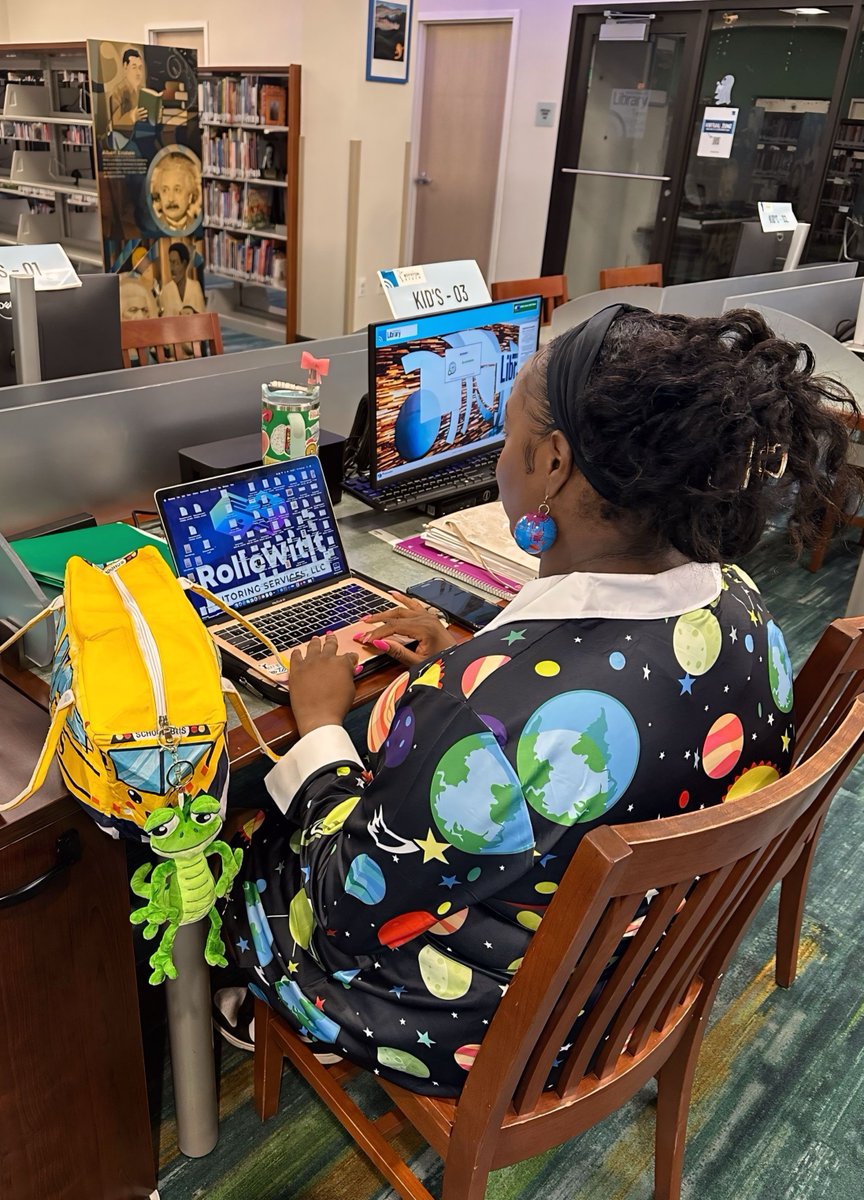 BBCityLibrary's tweet image. Exploration doesn’t stop at the shelves. Miss Frizzle is setting up for her next adventure—this time through the Digital Library: boynton-beach.org/224/Digital-Li…