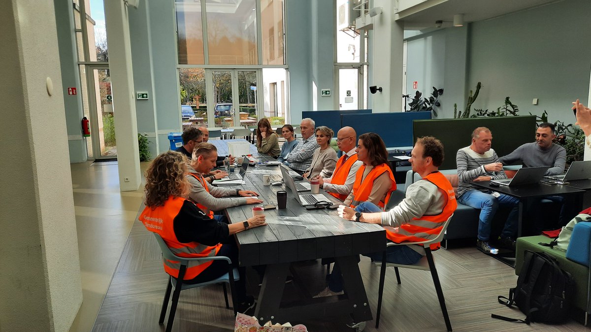 Fuut's tweet image. Hertelling Stichtse Vecht voor 1 missende stem lijst 17