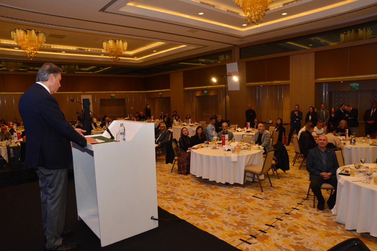 TÜRSAB Bölge Temsil Kurulları Değerlendirme Toplantıları kapsamında, İstanbul Boğaziçi Bölge Temsil Kurulu Toplantısı 5 Kasım Çarşamba günü, İstanbul Boğaziçi BTK Başkanı Aşkın Kördal ve İstanbul Boğaziçi BTK Yönetim Kurulu ev sahipliğinde kahvaltı programı eşliğinde