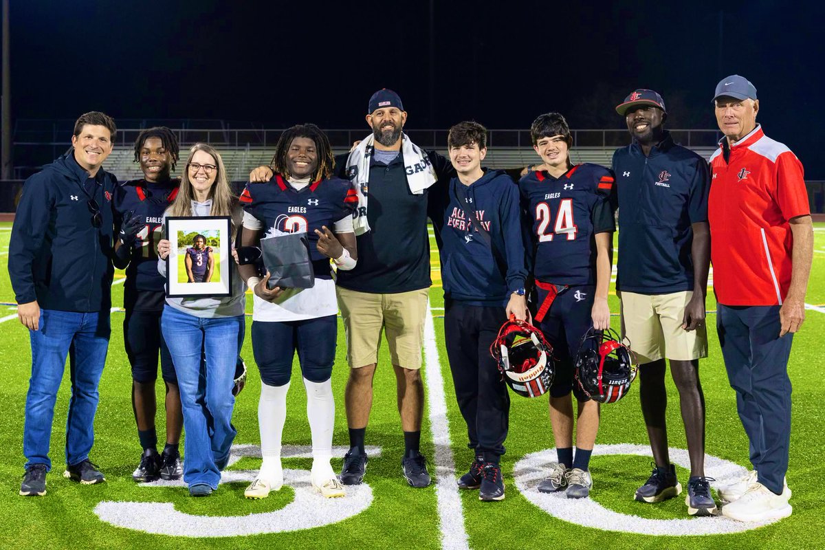 Senior Night was Great Last Week. Want to take time to say I’m thankful for my family, teammates, and coaches for putting in effort to make me a successful person on and off the field for the future! 
<a href="/elliottwilkins0/">Elliott Wilkins</a> <a href="/RandolphWilker9/">Randolph Wilkerson jr.</a> <a href="/stevenamorosino/">Steven Amorosino</a> <a href="/caydenalula13/">Cayden Alula</a> <a href="/CoachBaz561/">Coach Baz 🇭🇹</a>