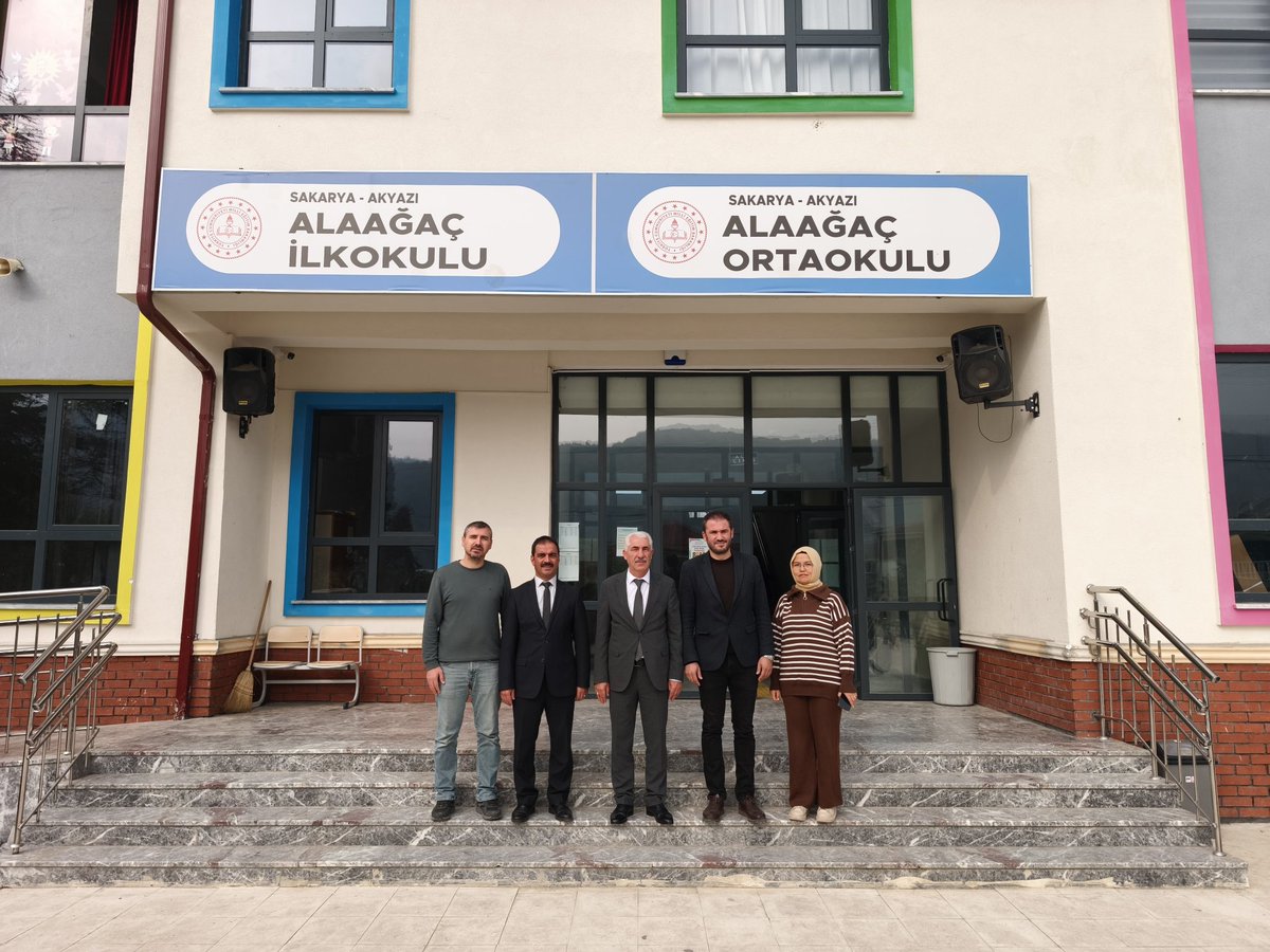 akyazimem's tweet image. İlçe Millî Eğitim Müdürümüz Hasan CAN, Türkiye Yüzyılı Maarif Modeli kapsamında yürütülen izleme ve değerlendirme çalışmaları doğrultusunda Alaağaç İlk/Ortaokulunu ziyaret etti.

Ziyarette öğrencilerin ders içi etkinlikleri gözlemlenerek, yeni öğretim programına uyum süreçleri,…